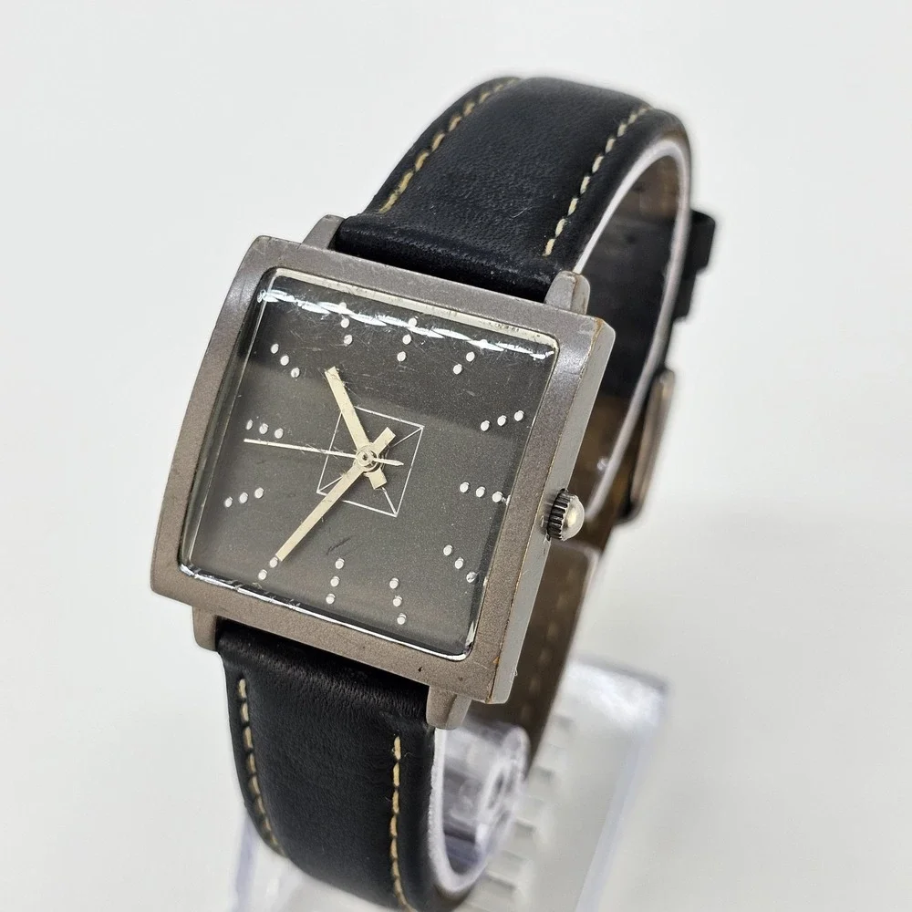 Women's Analog Watch 30MM Black Dial Black Leather Bands NEW Battery
